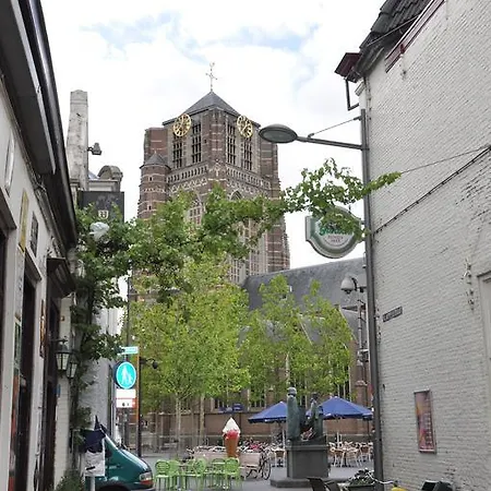 A-hotel Oosterhout ホテル 4*