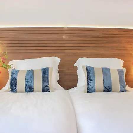 A-hotel ホテル オーステルハウト