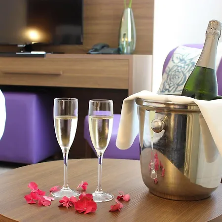 A-hotel Oosterhout 4* オーステルハウト